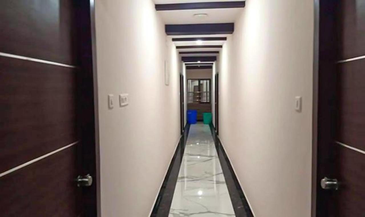 Fabhotel Nb Venkateswara Grand Inn ตีรูปาติ ภายนอก รูปภาพ